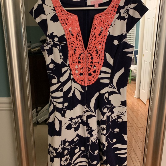 Lilly Pulitzer dress - Picture 1 of 3
